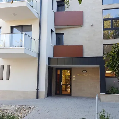 Szepvolgyi I. Apartman * Siófok